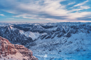 Aussicht der Zugspitze im Winter mit schnee und Eis